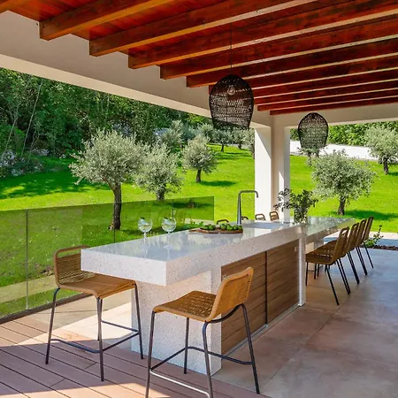 Villa Nicol Tireli